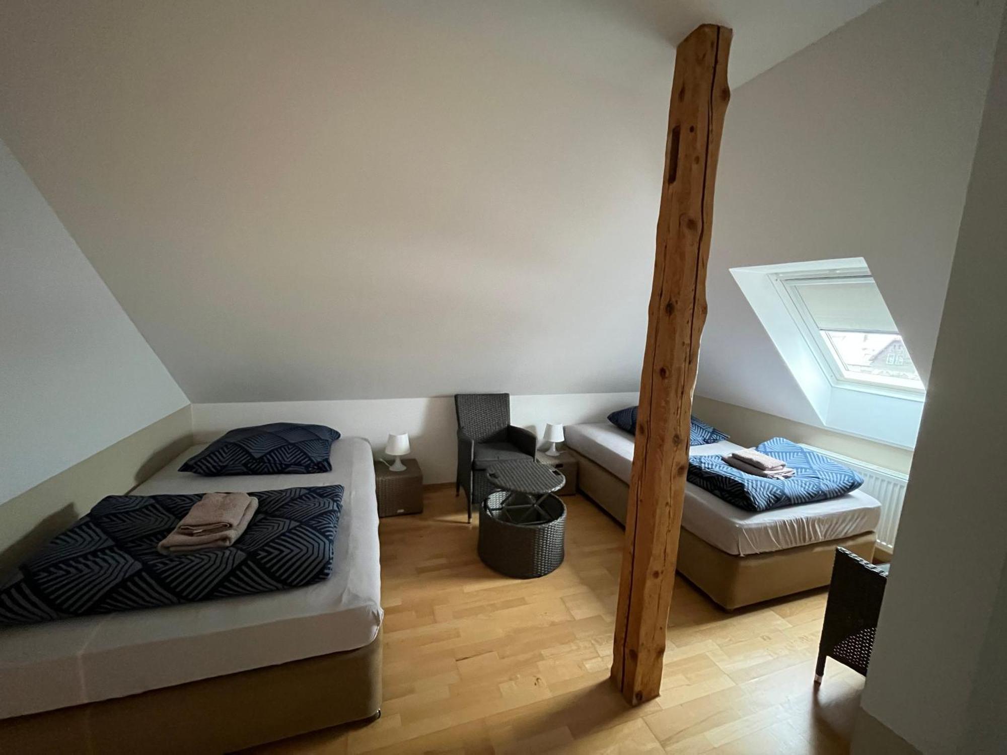 Doppelzimmer-Bad-Kuehlschrank-Tv-19 Meine Экстерьер фото