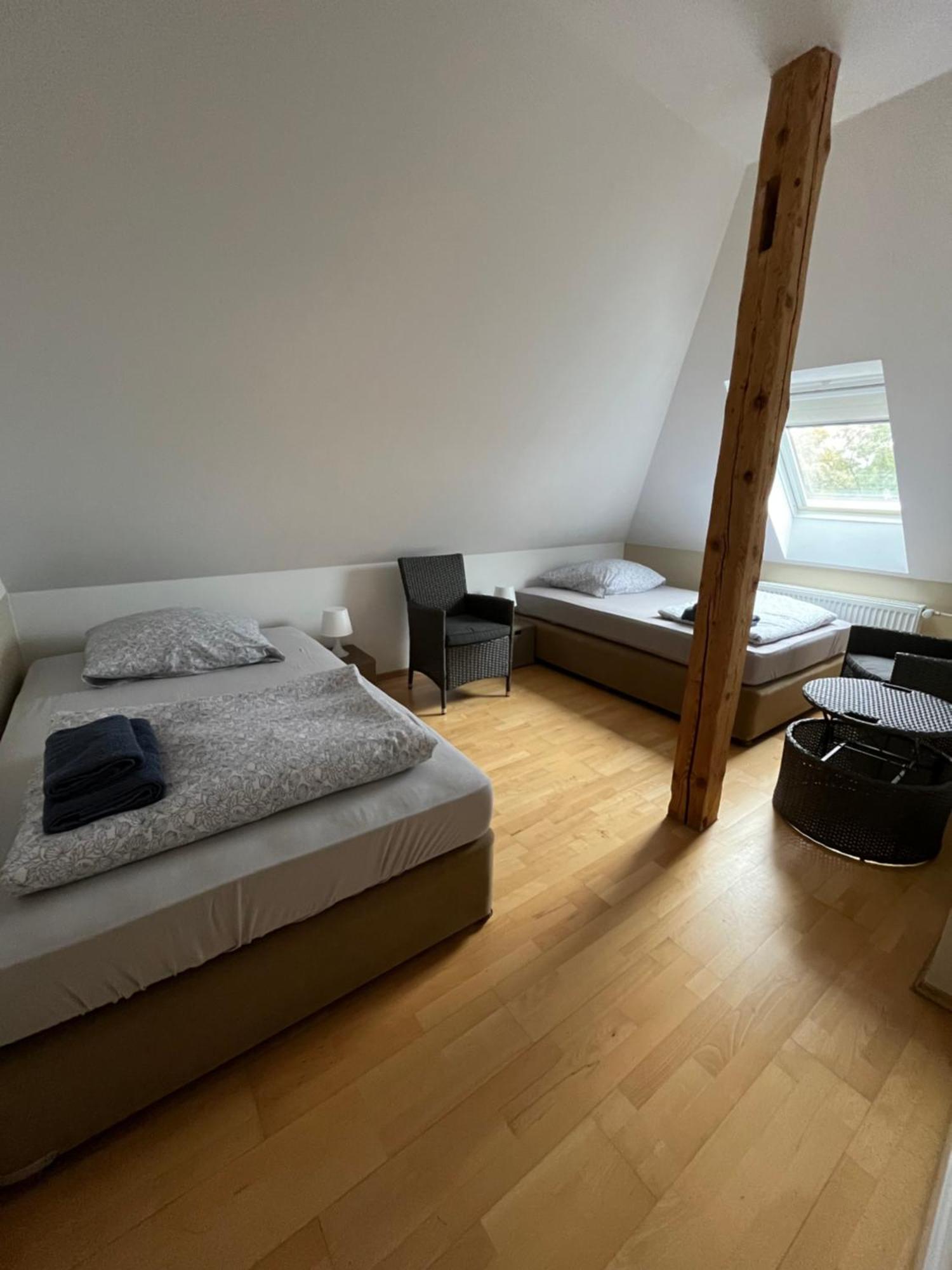 Doppelzimmer-Bad-Kuehlschrank-Tv-19 Meine Экстерьер фото